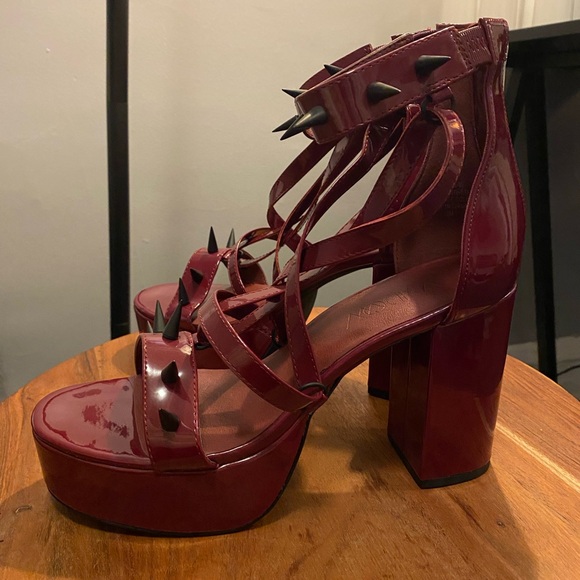 Dolls Kill Widow Spiked Pentagram Platform Sandals NWOT W10 - Picture 7 of 14